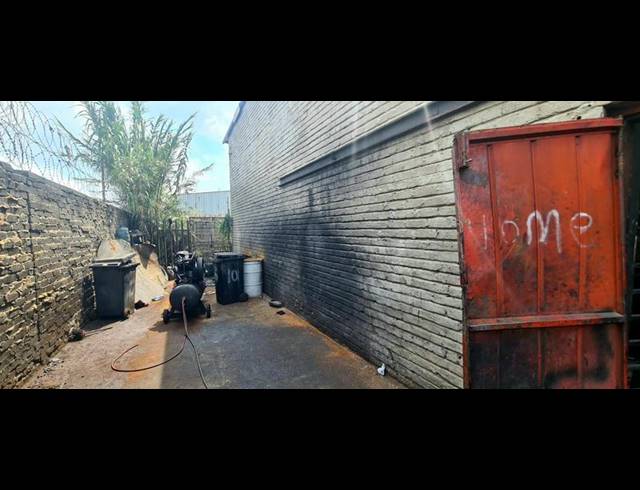 BUSINESS FOR SALE IN ROODEPOORT CENTRAL